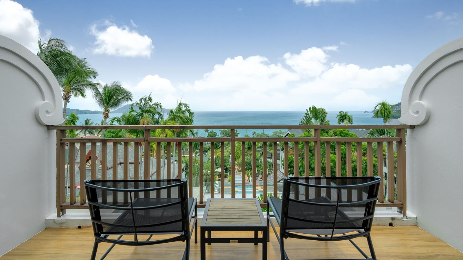 rooms-deluxe-seaview