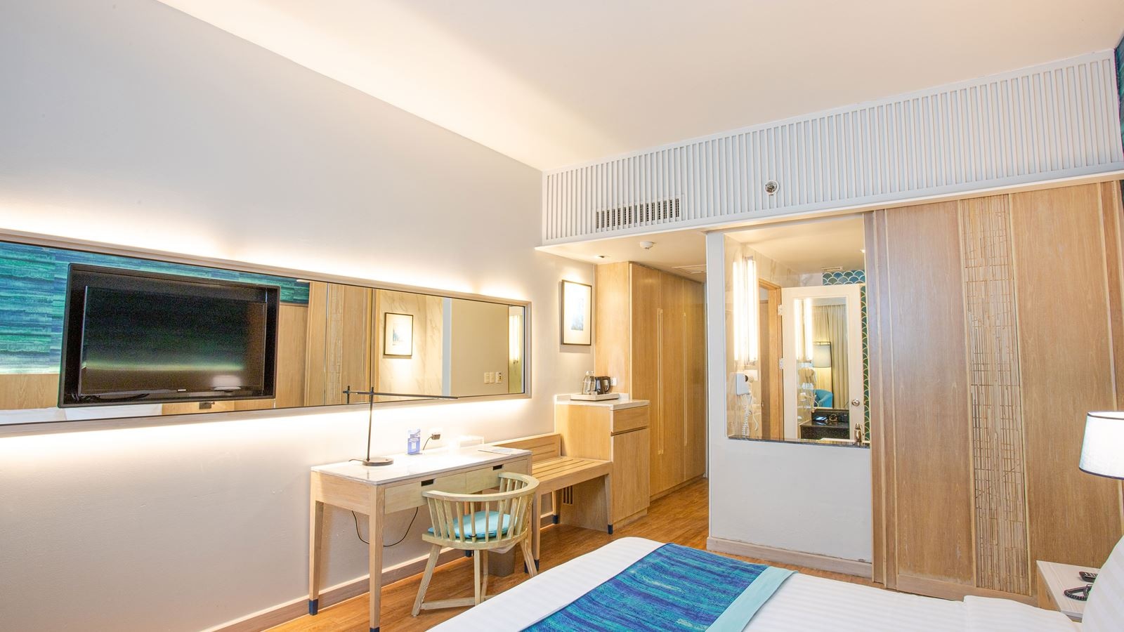 rooms-deluxe-paradise