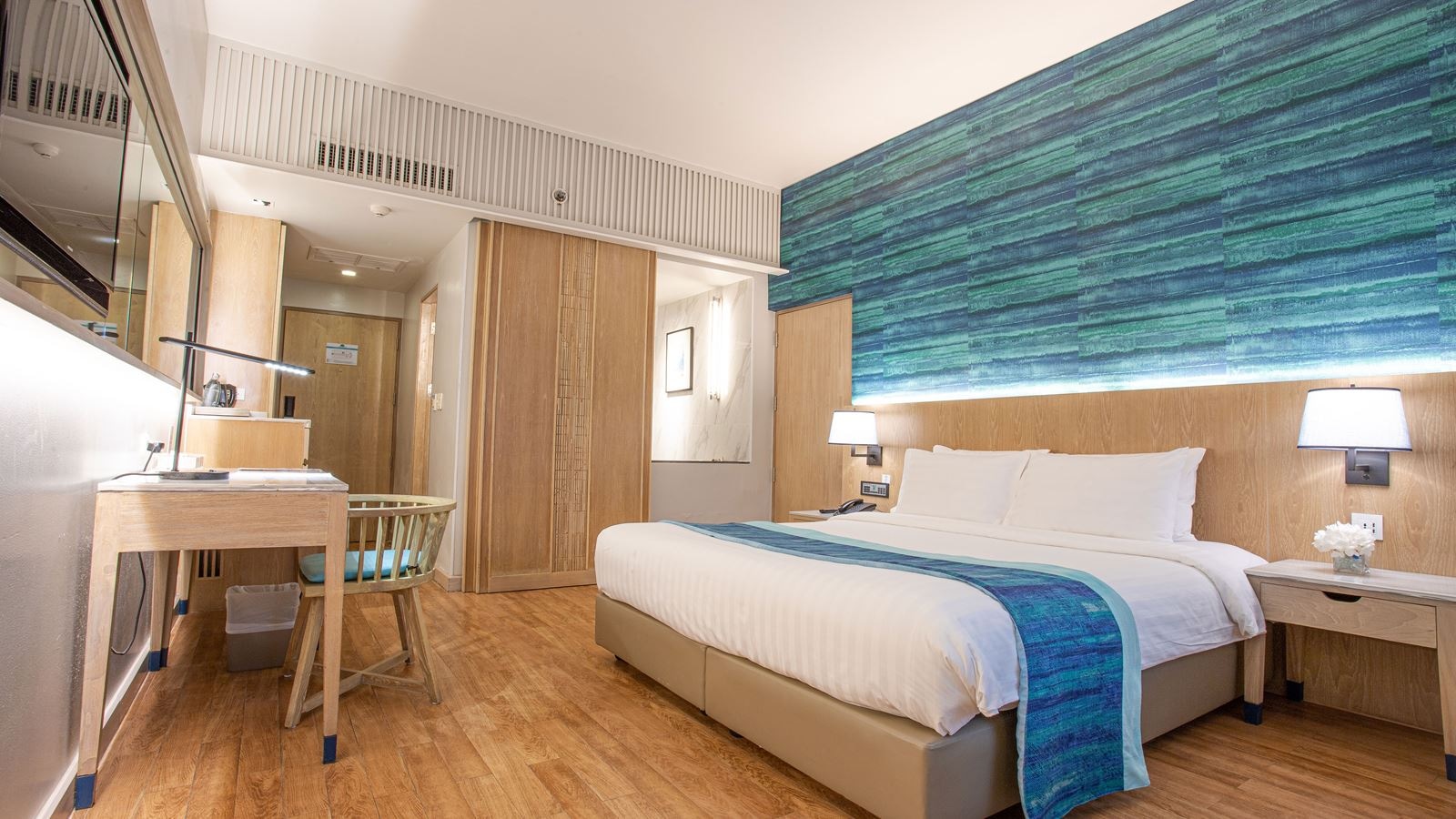 rooms-deluxe-paradise