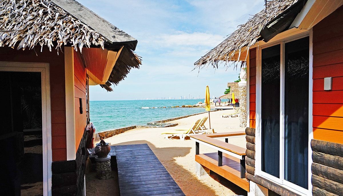 rooms-on-beach-premium