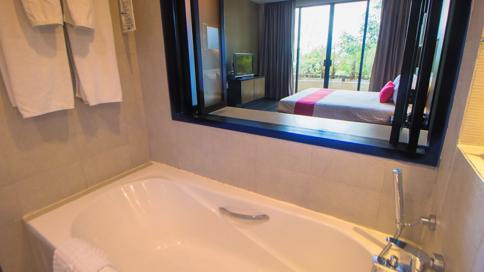 rooms-superior-spa-view