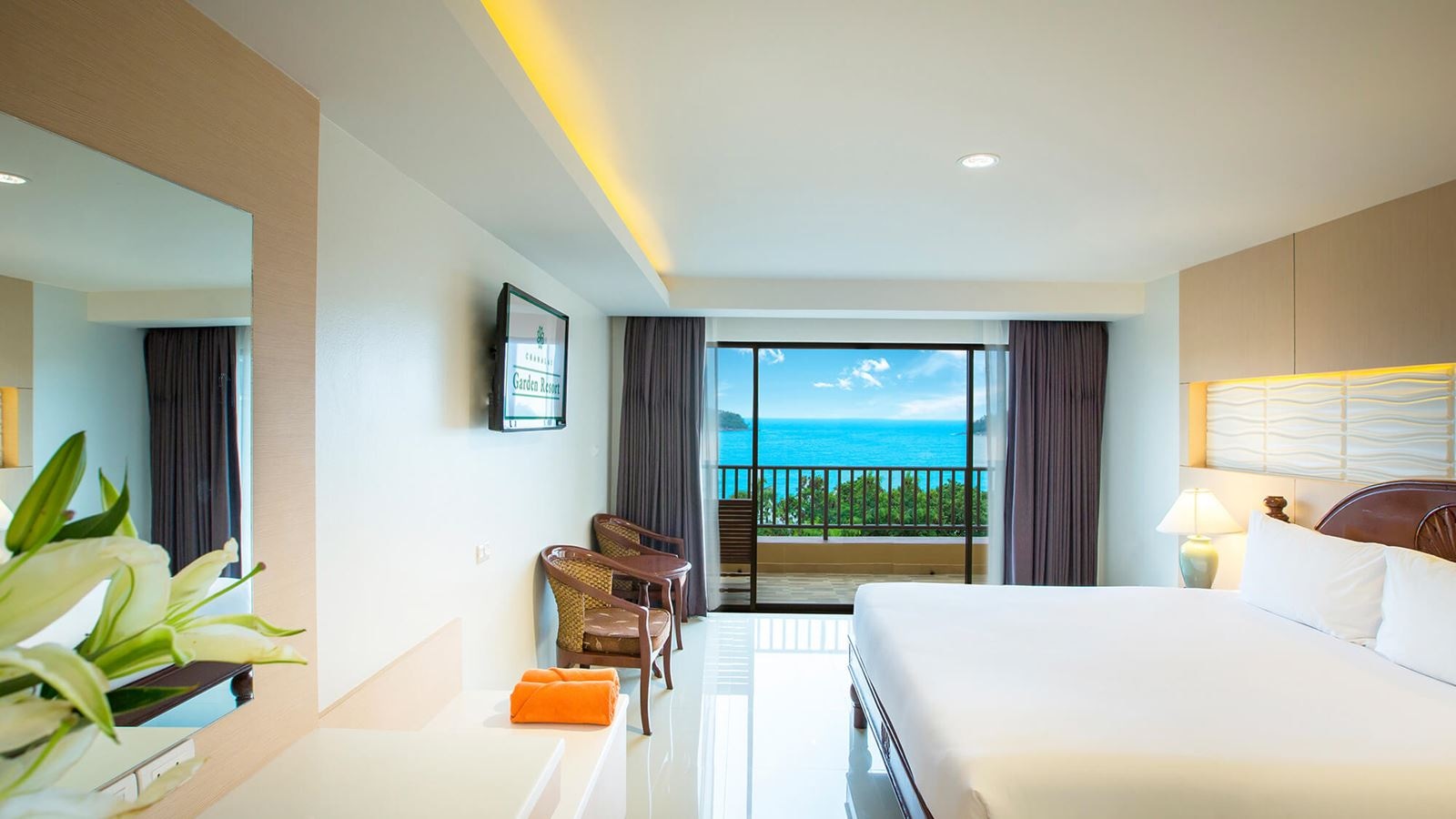 rooms-executive-club-sea-view-room