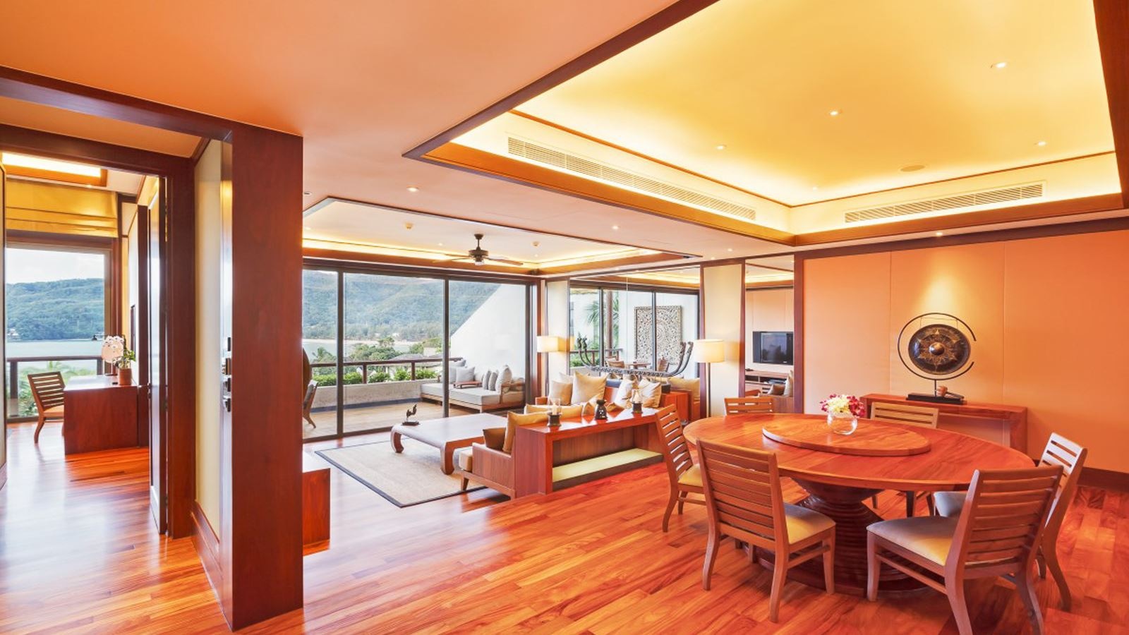 rooms-3-bedroom-penthouse-pool-suite