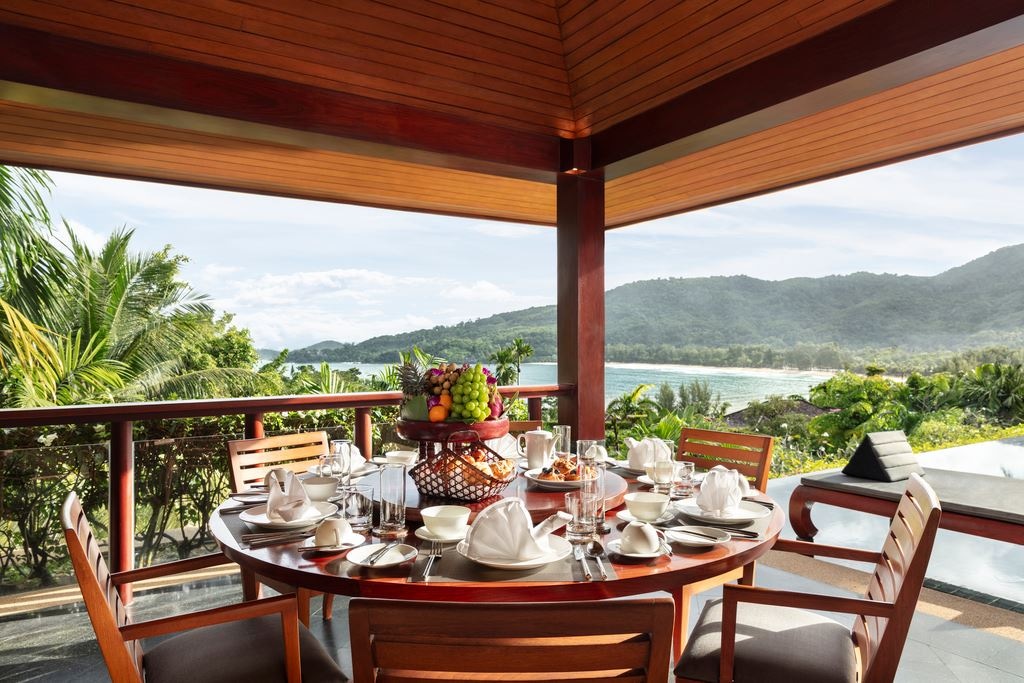 rooms-6-bedroom-pool-villas