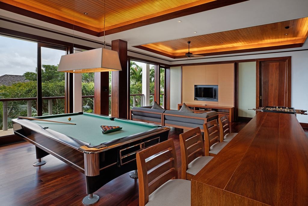 rooms-6-bedroom-pool-villas