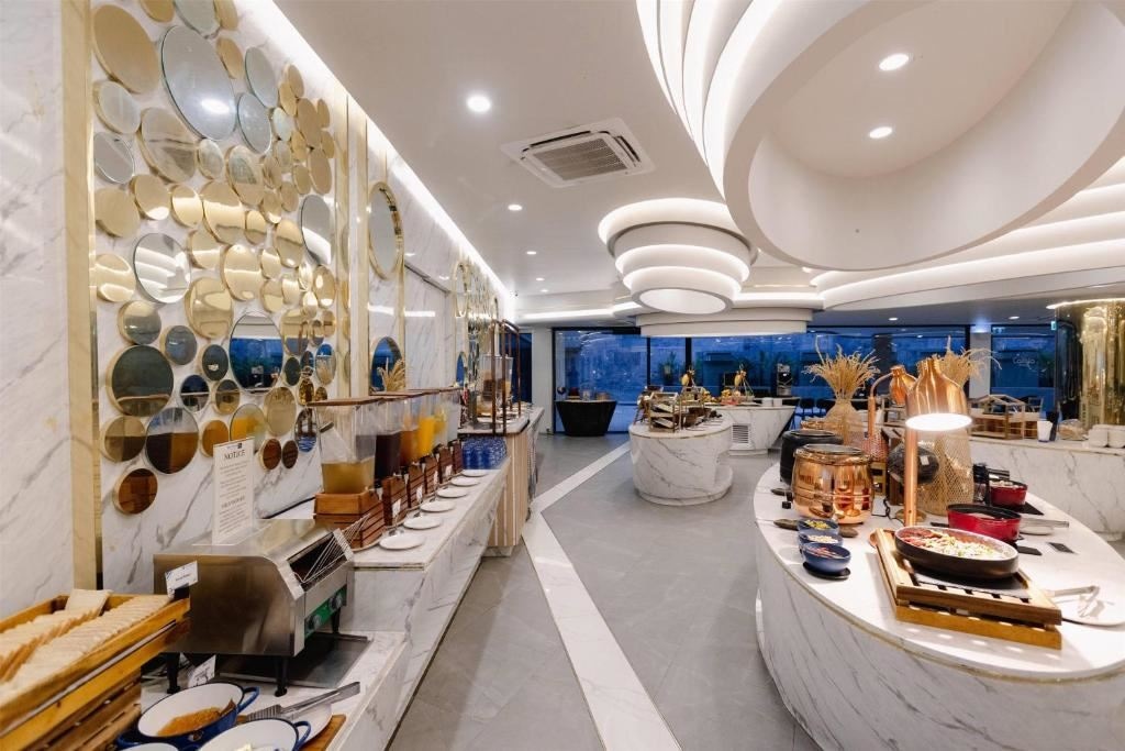 restaurants-callisto-restaurant