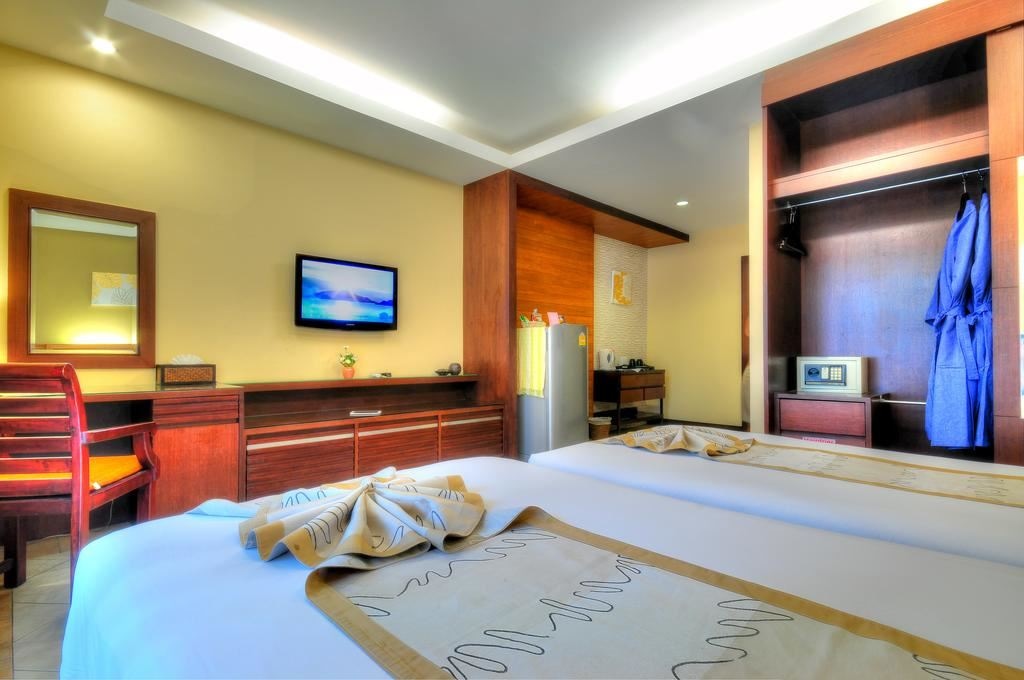 rooms-superior-pool-view