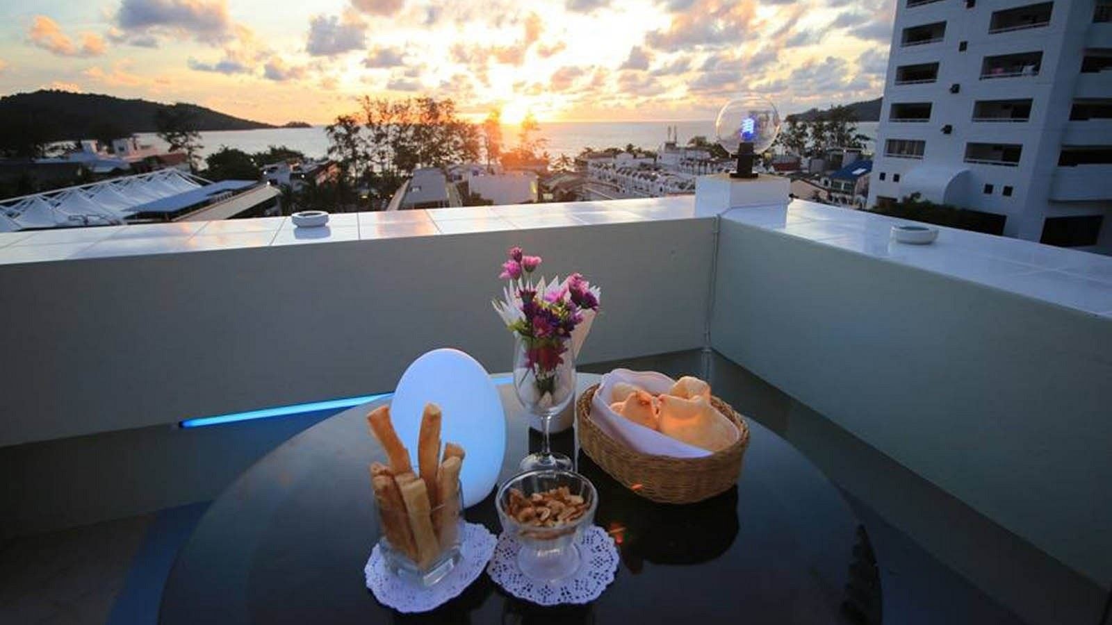 restaurants-roof-top-steak-house
