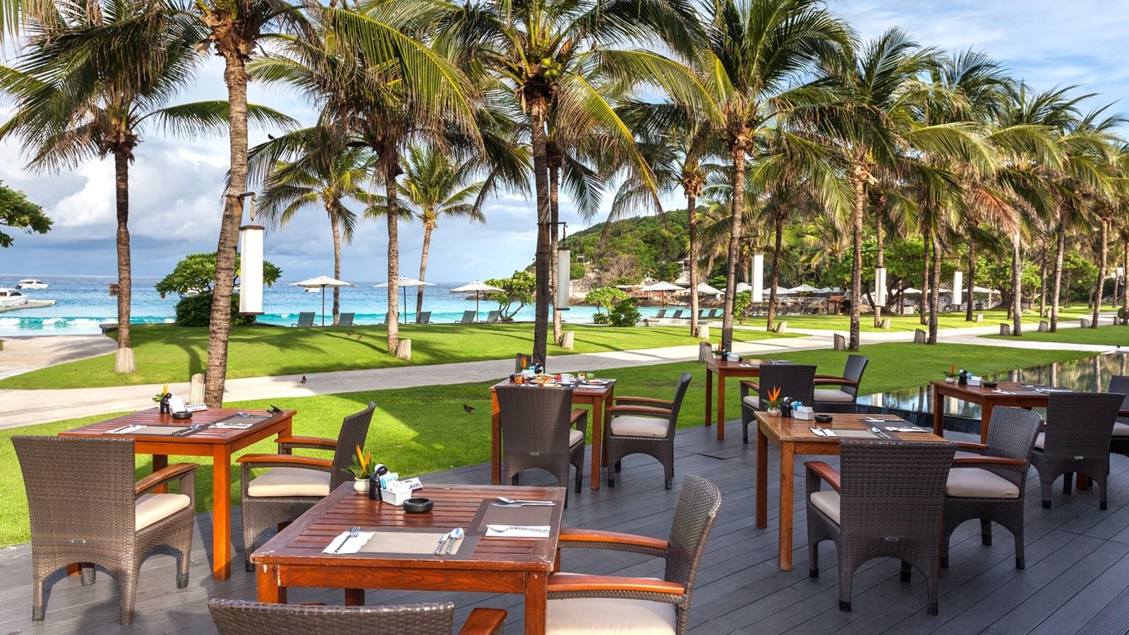 restaurants-earth-cafe