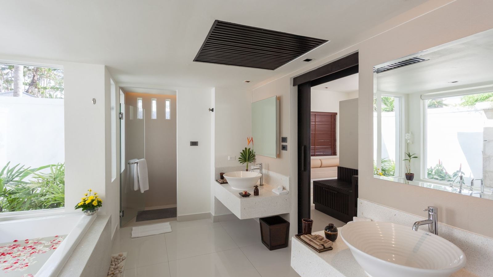 rooms-grand-deluxe-premium-pool-villa-beachfront