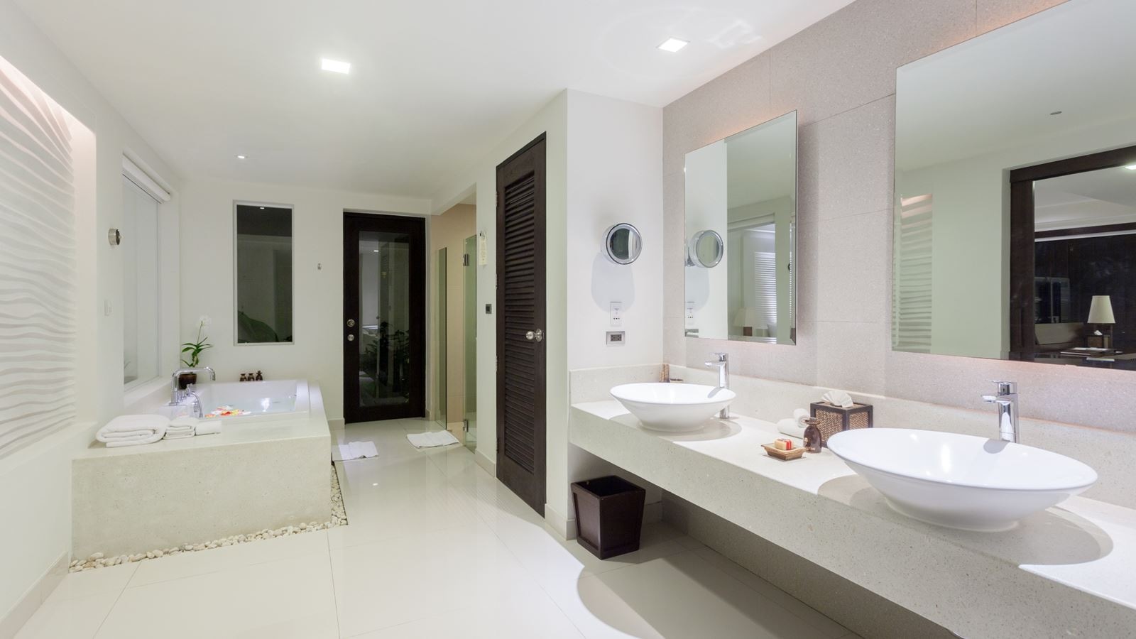 rooms-spa-pool-suite