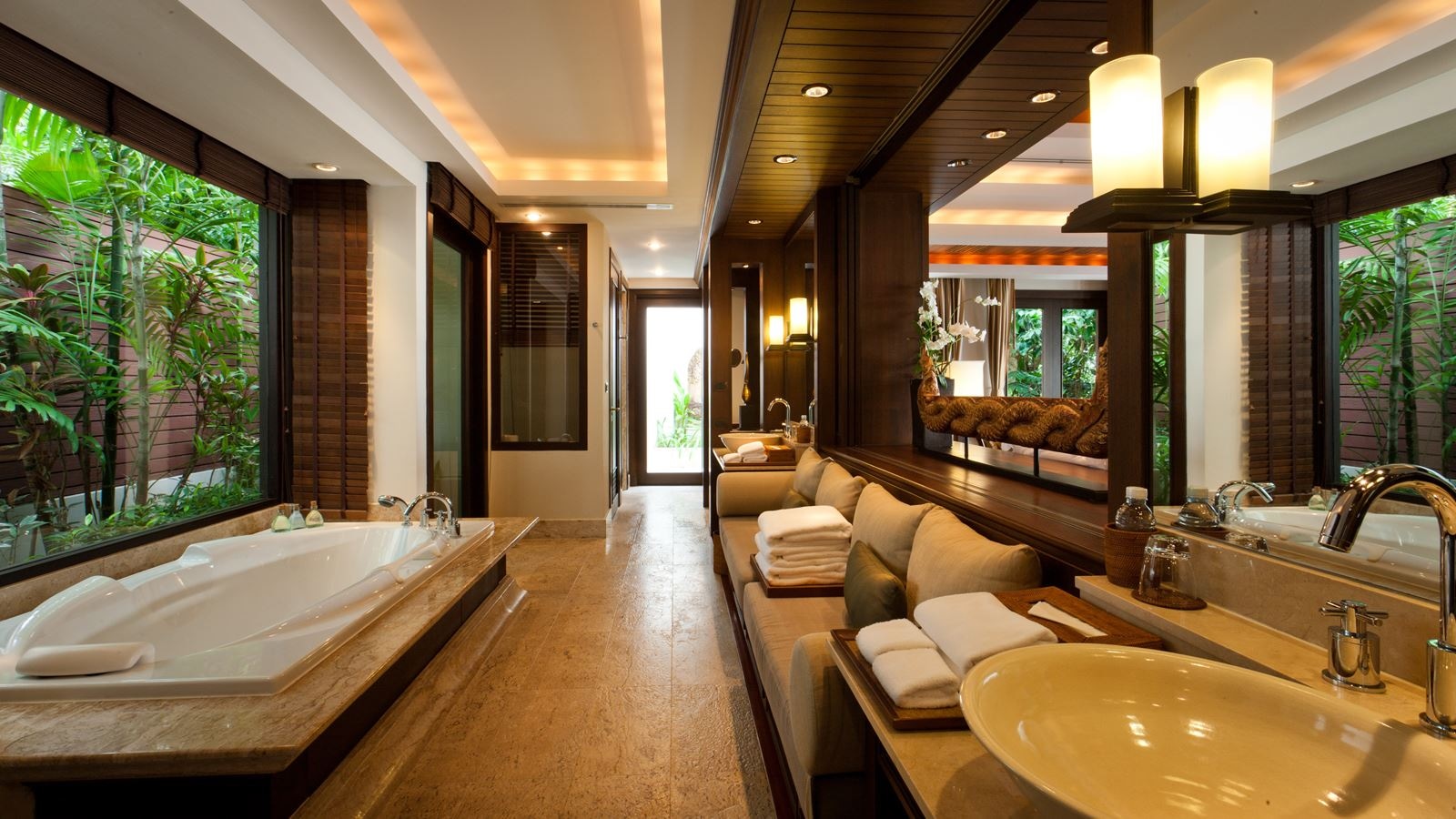 rooms-ocean-front-pool-villa