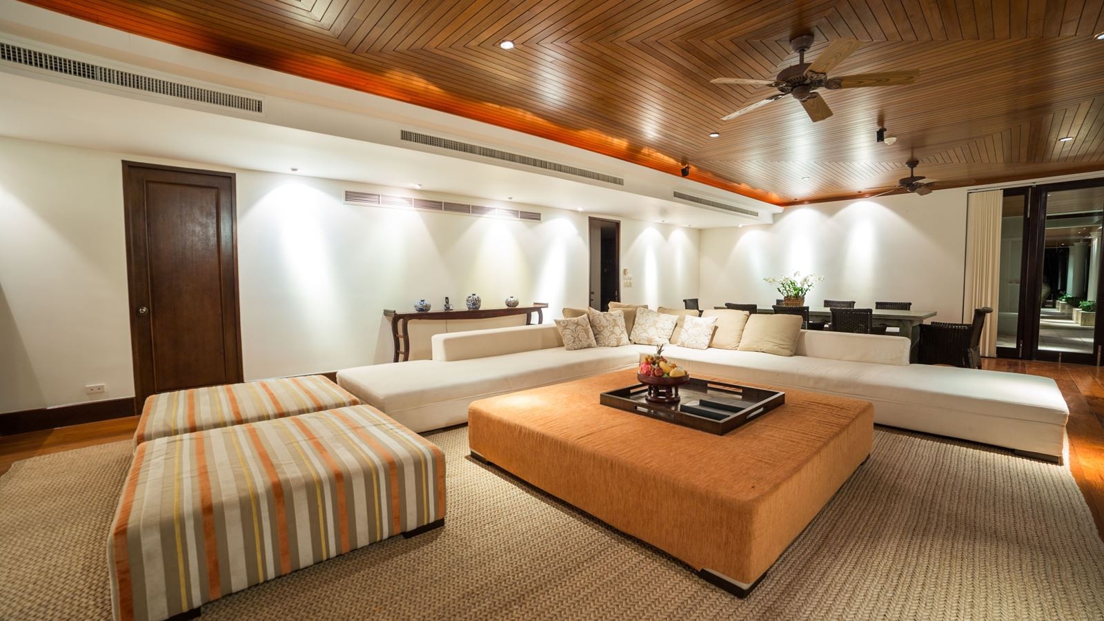 rooms-9-bedroom-ocean-front-residence