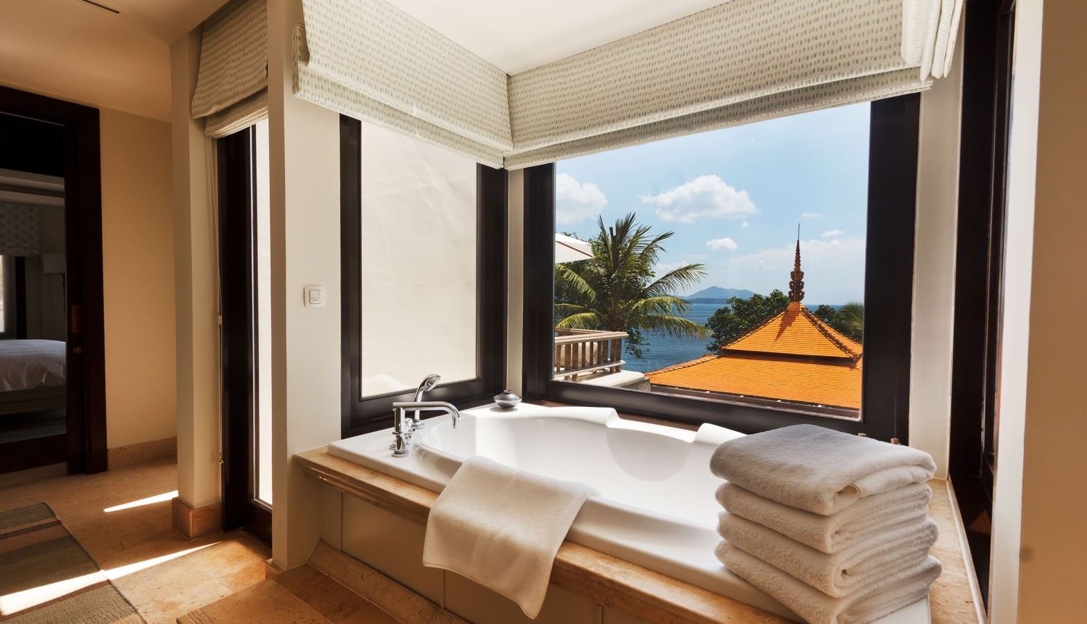 rooms-6-bedroom-ocean-front-residence