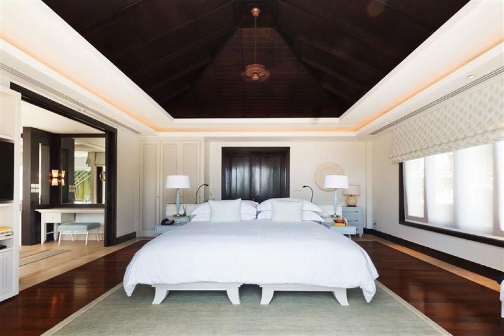 rooms-6-bedroom-ocean-front-residence