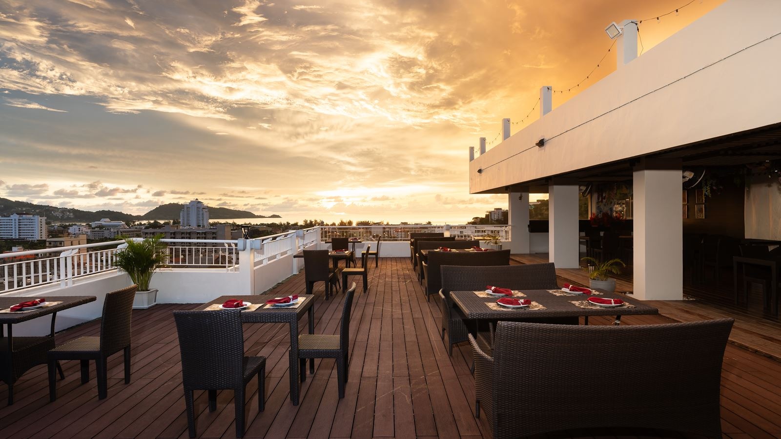 restaurants-m-sky-resto