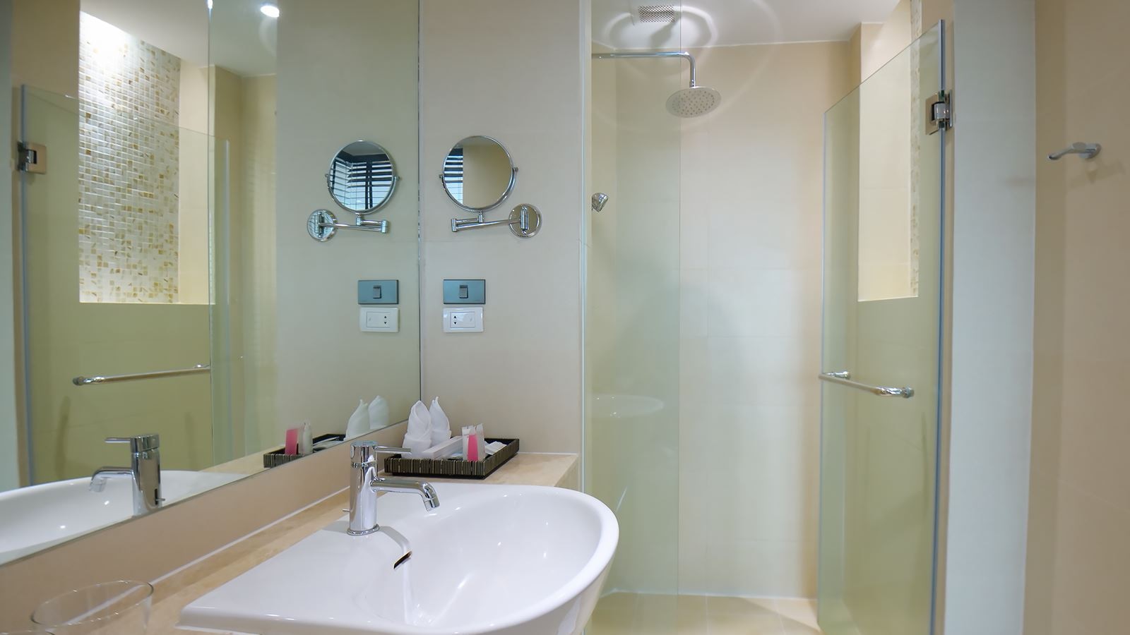 rooms-executive-room