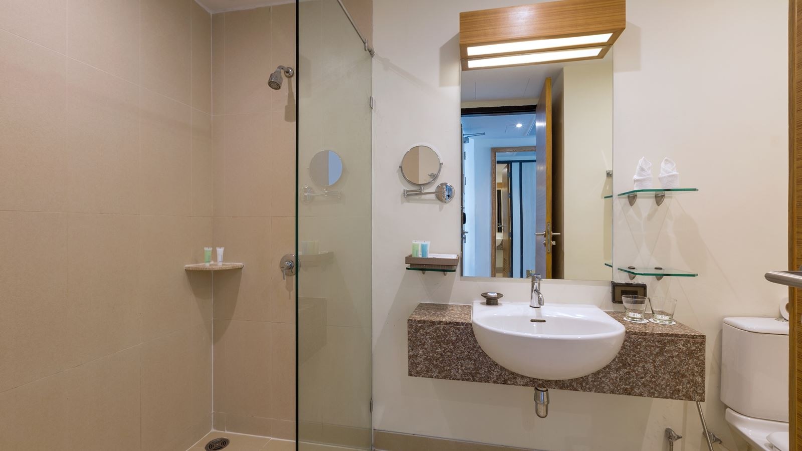 rooms-deluxe-double-double-without-balcony