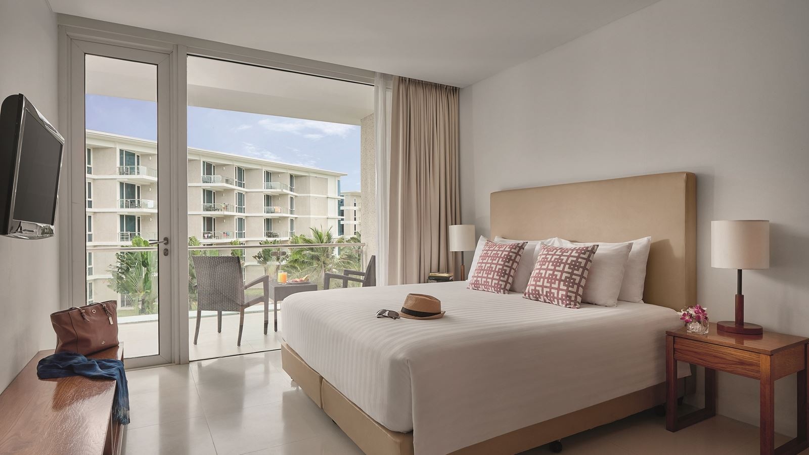 rooms-deluxe-room--with-or-without-balcony