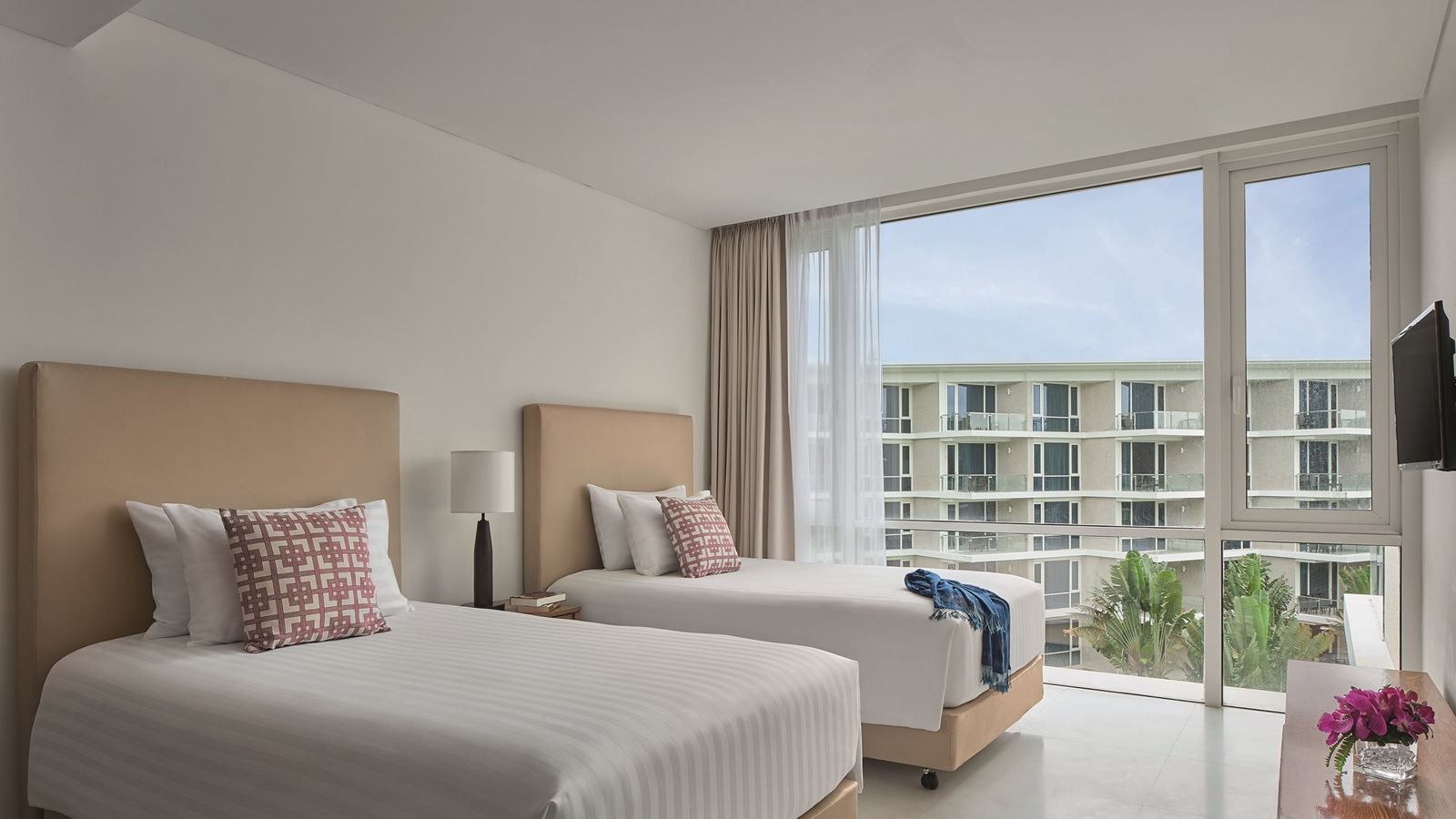 rooms-deluxe-double-double--with-or-without-balcony