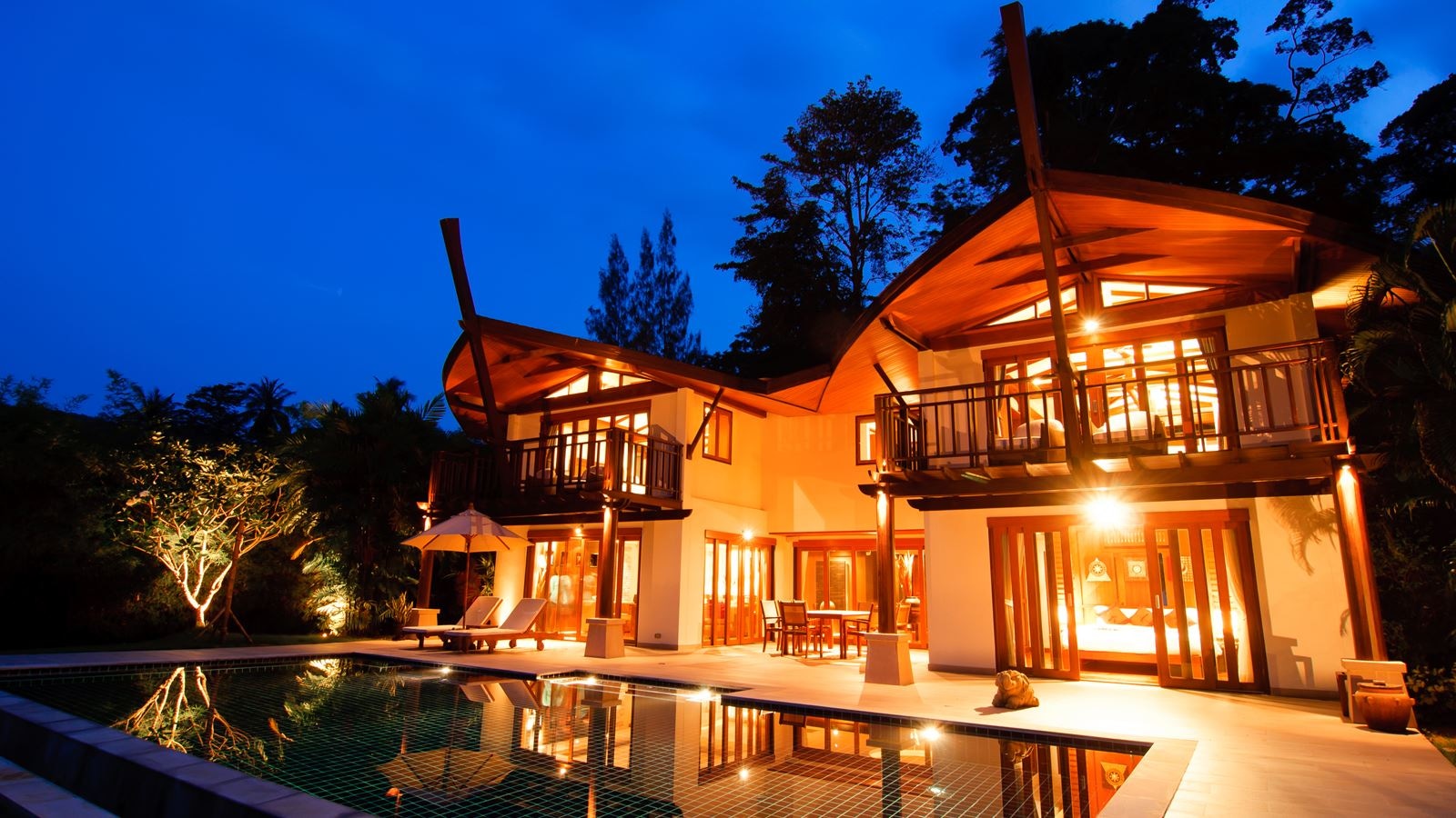 rooms-5-bedroom-grand-beachfront-pool-villa