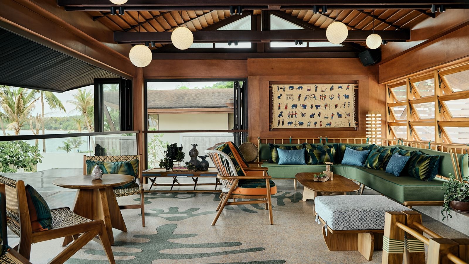 restaurants-laku-beach-club