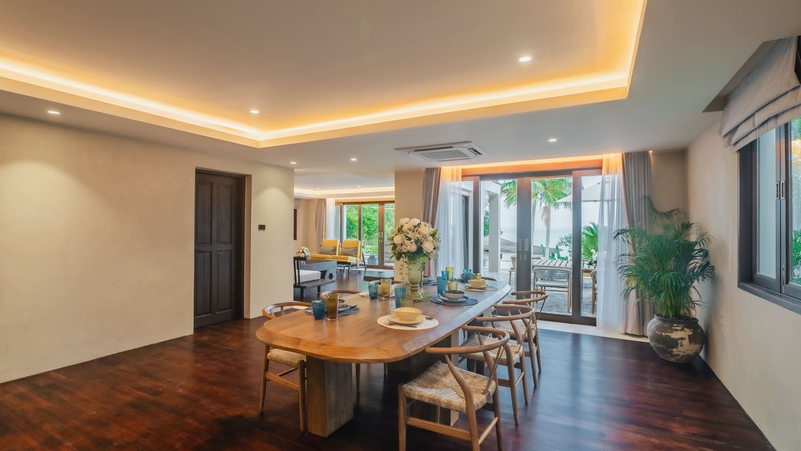 rooms-lux-3-bedroom-grand-sea-view-pool-villa