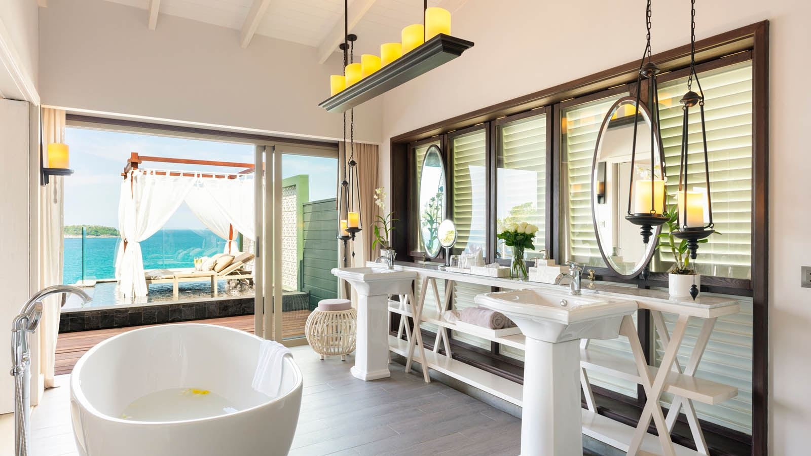 rooms-seaview-pool-villa-romance