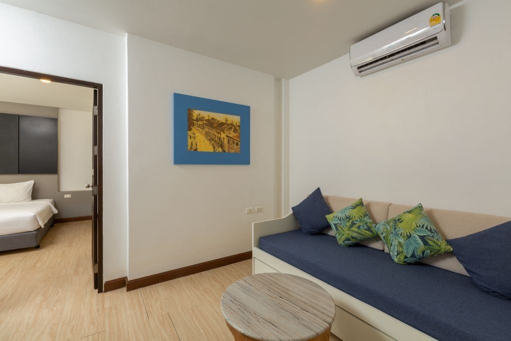 rooms-sea-turtle-suite-child-sharing-bed