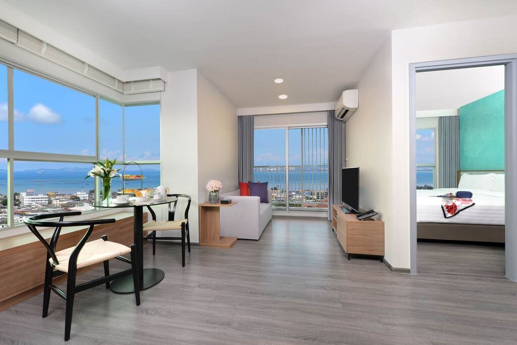 rooms-grand-deluxe-room