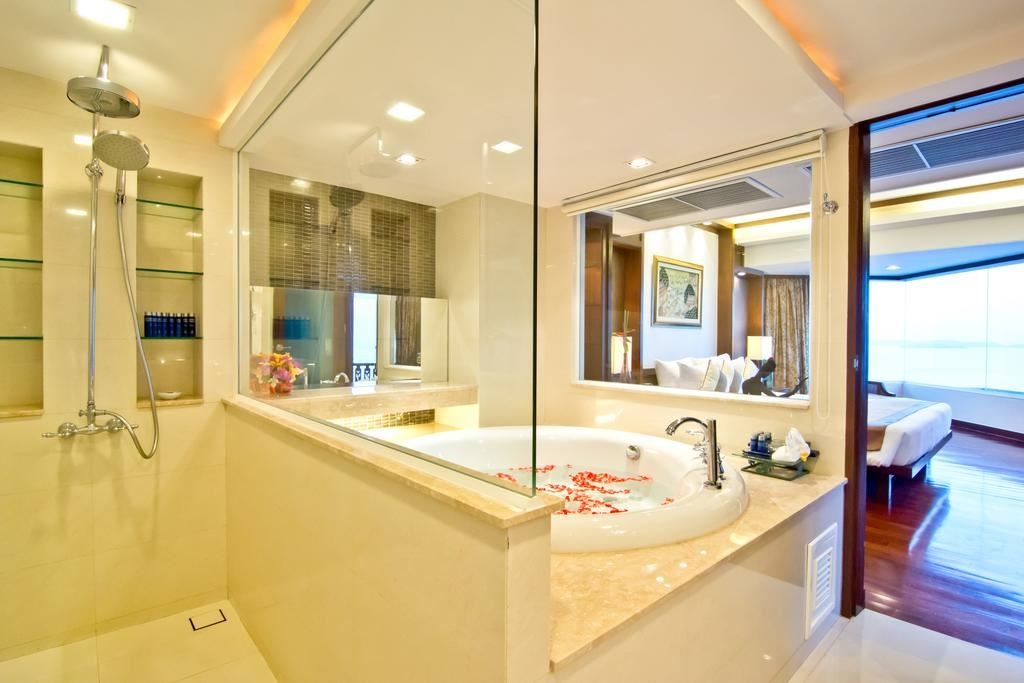 rooms-2-bedroom-theme-suite