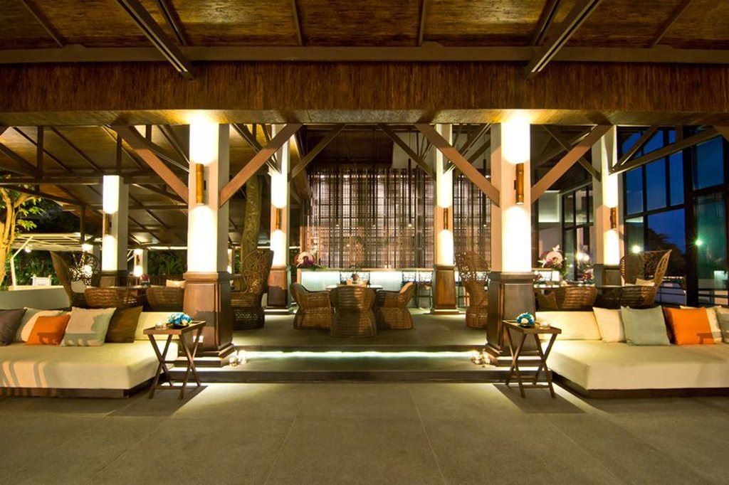 bars-sunset-terrace-lobby-and-bar