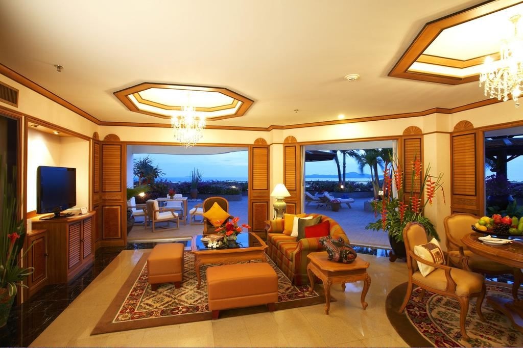 rooms-royal-suite-two-bedroom