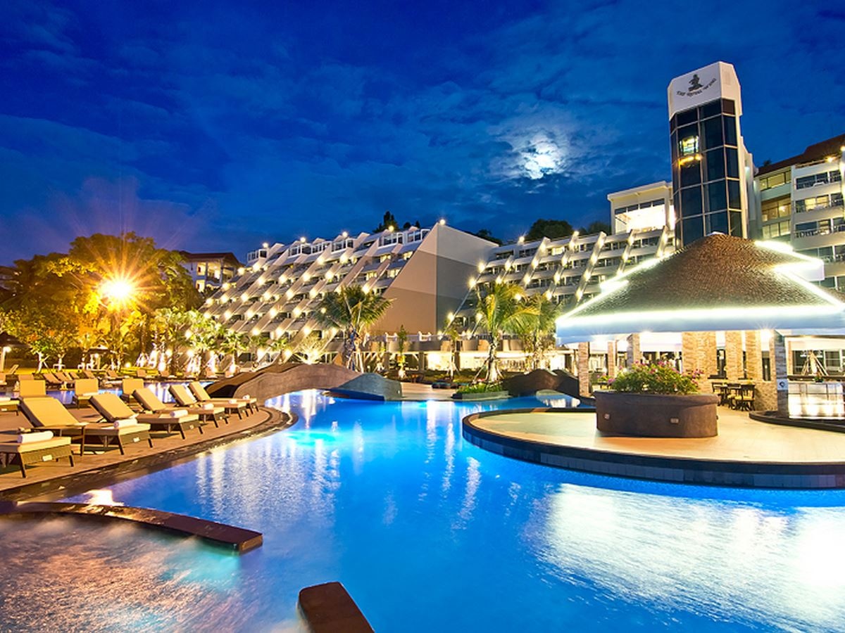 general-main-building