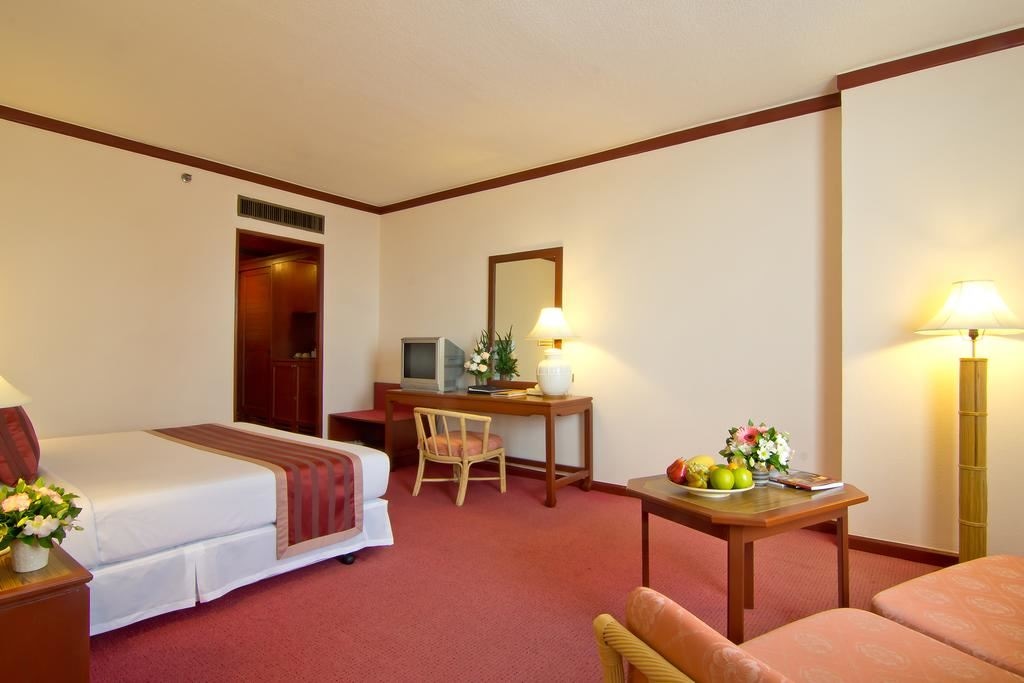 rooms-deluxe-room