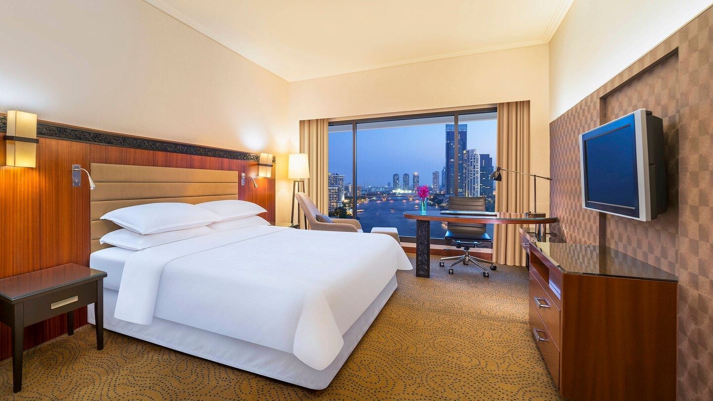 rooms-premium-deluxe-riverview-room