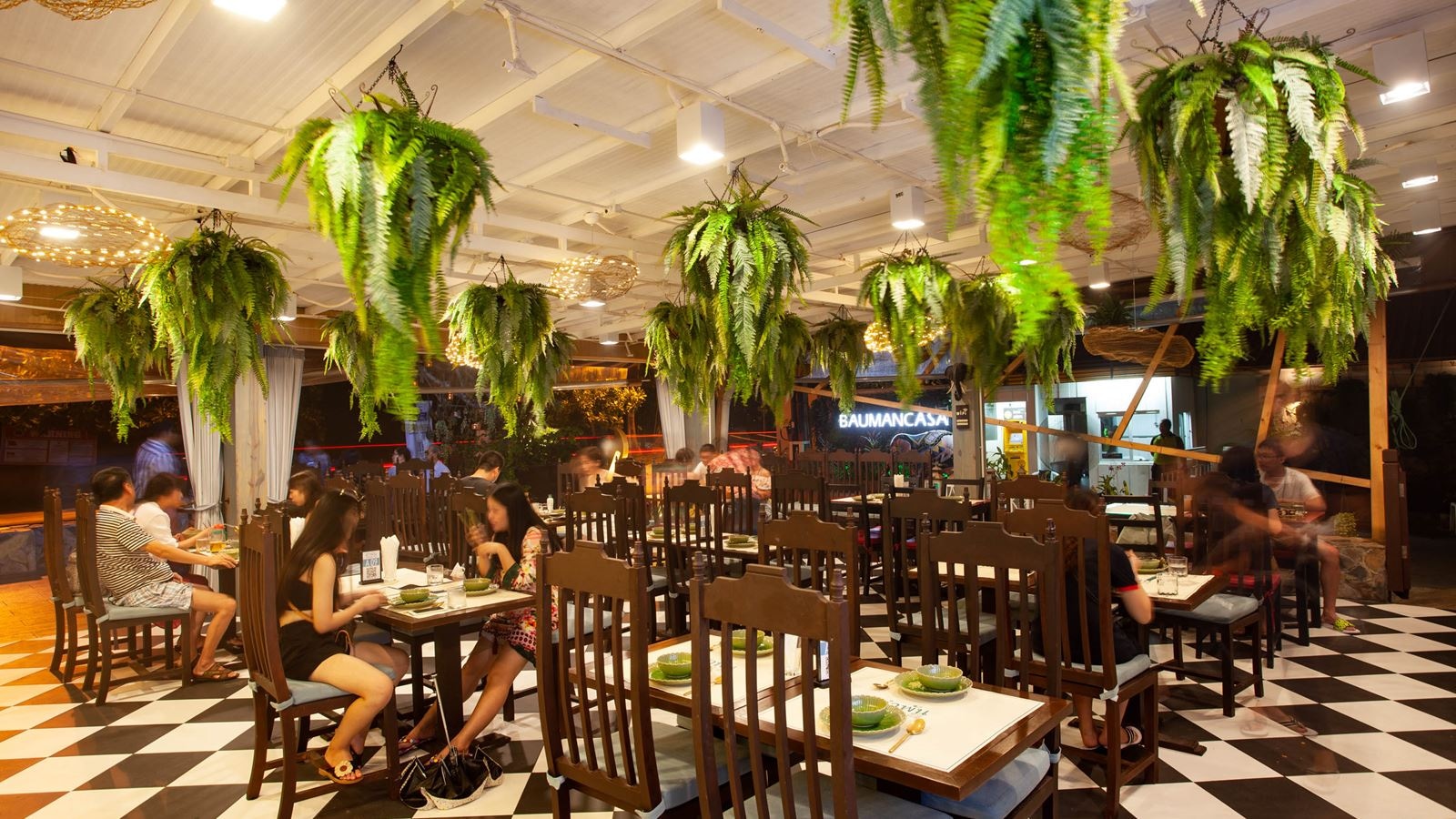 restaurants-restaurants