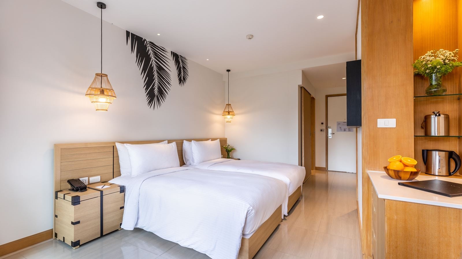 rooms-superior-pool-view-room-twin-bed