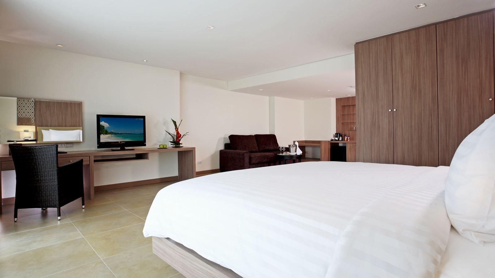 rooms-centara-family