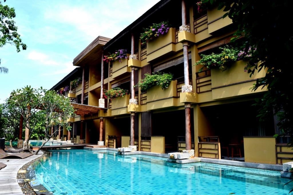 rooms-grand-deluxe-with-pool-access