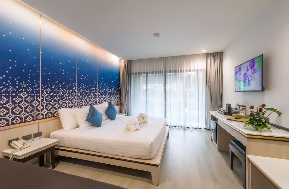 rooms-deluxe-pool-access