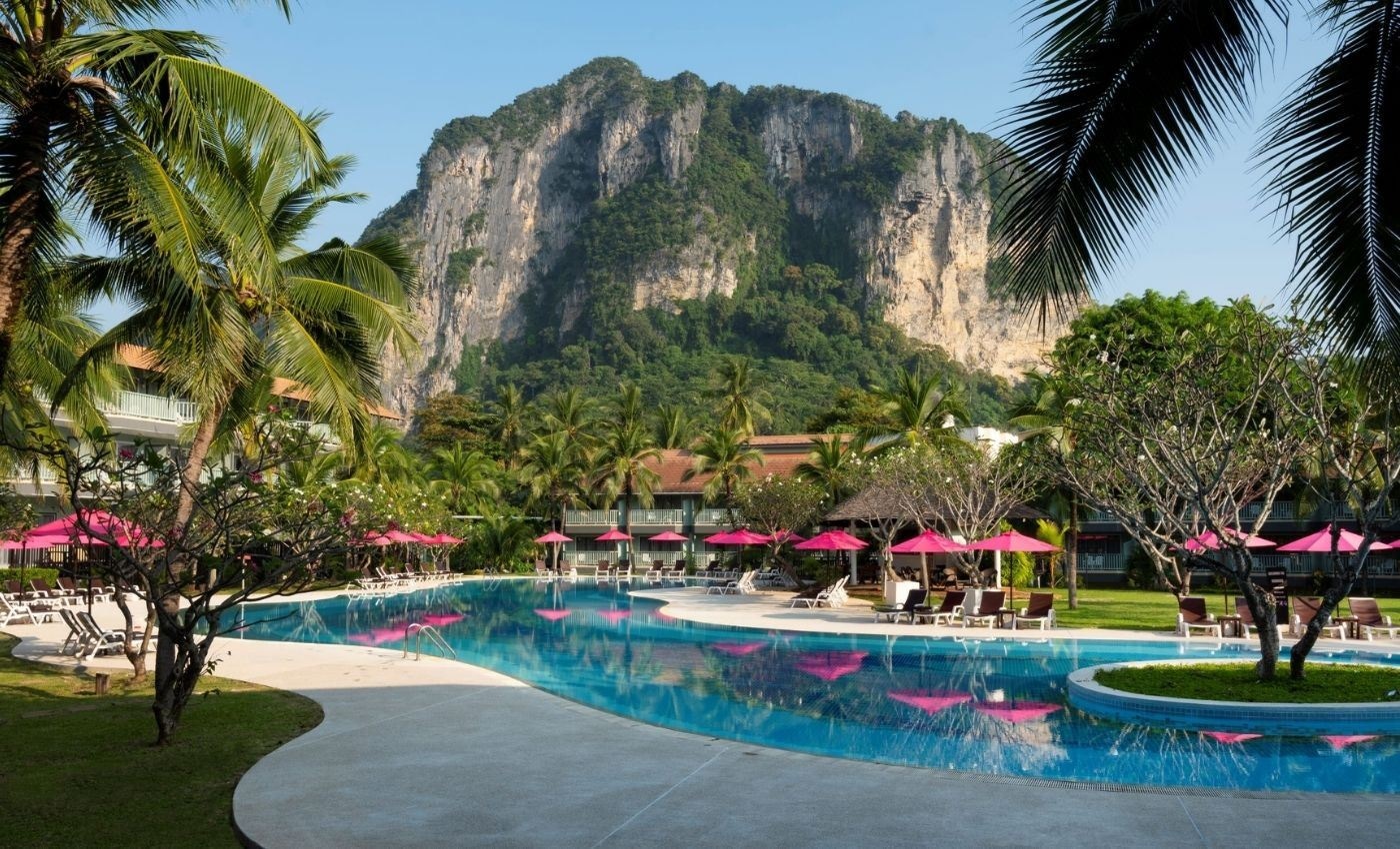 pools-outdoor-pool