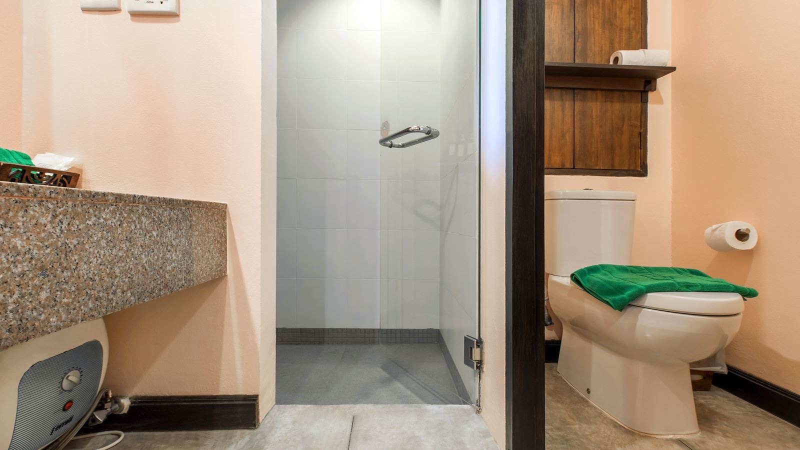 rooms-deluxe-pool-access