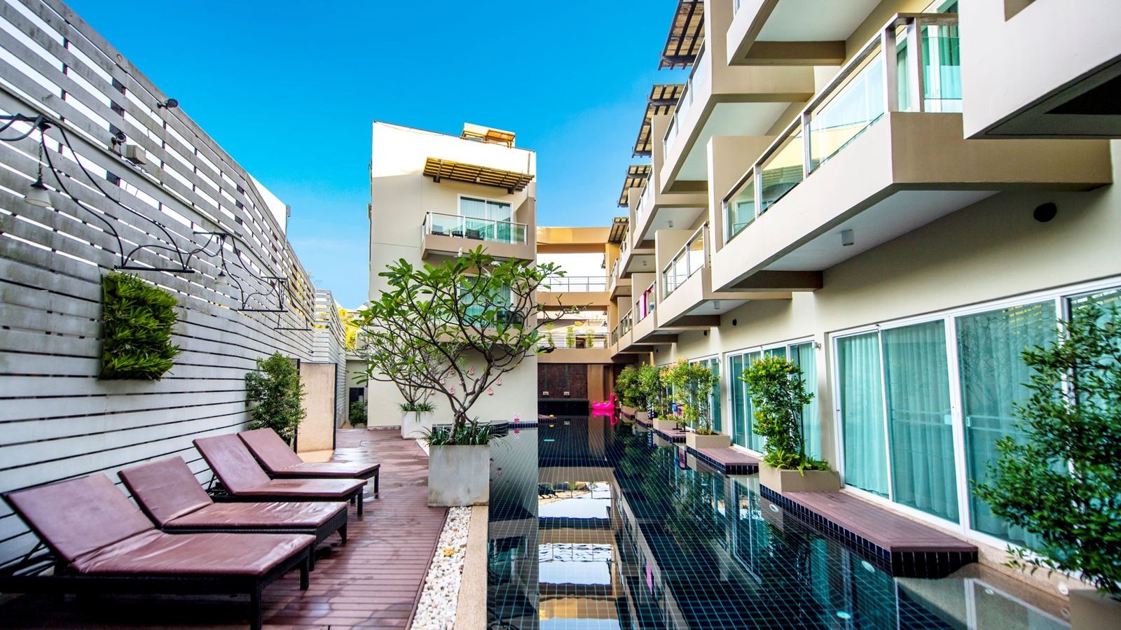 pools-outdoor-pool