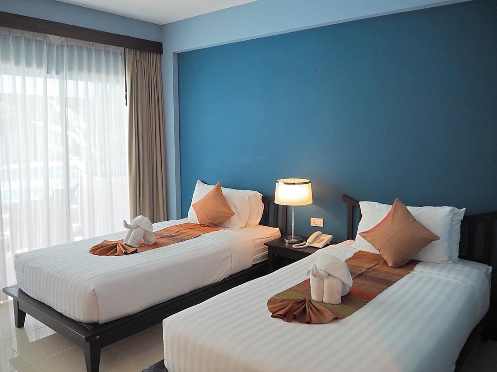 rooms-deluxe-pool-access