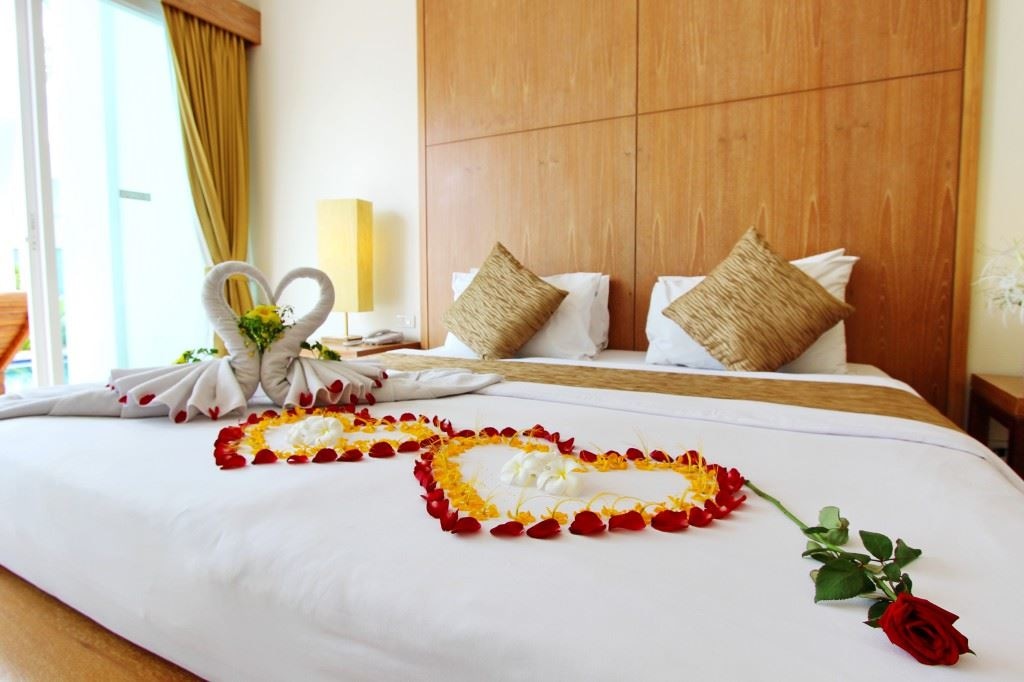 rooms-deluxe-pool-access