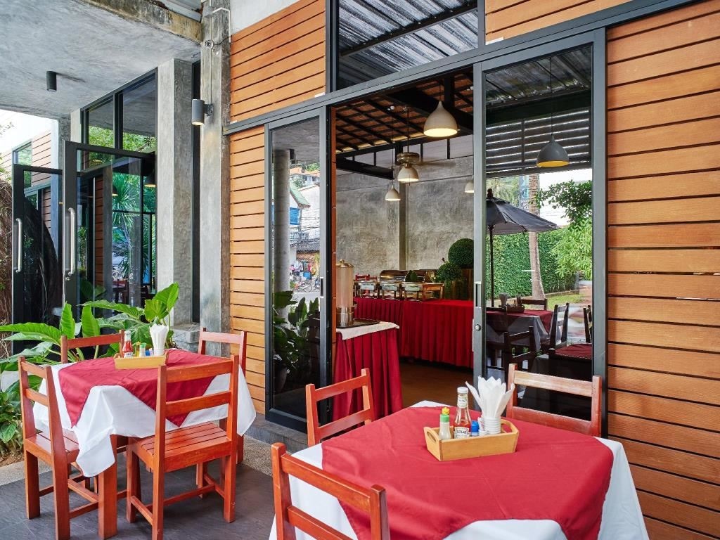 restaurants-kata-lucy-villa