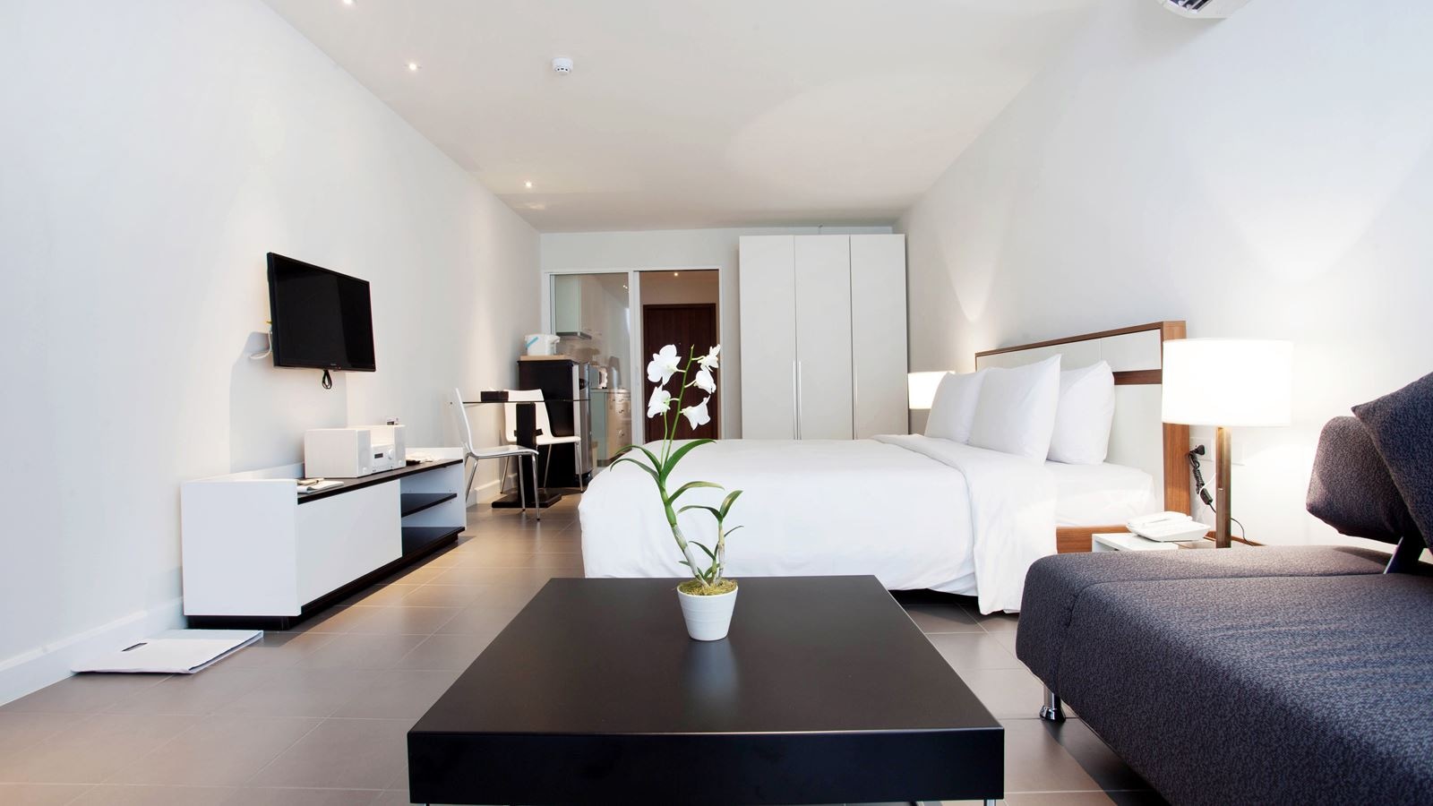 rooms-daylight-family-one-bed-room