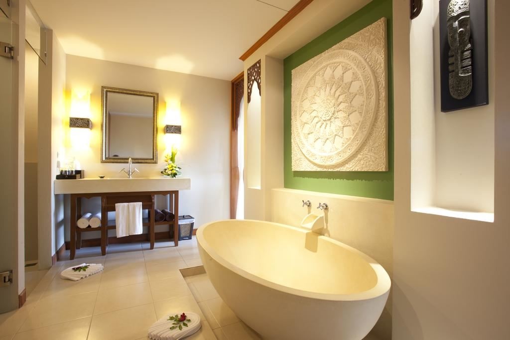 rooms-deluxe-pool-view