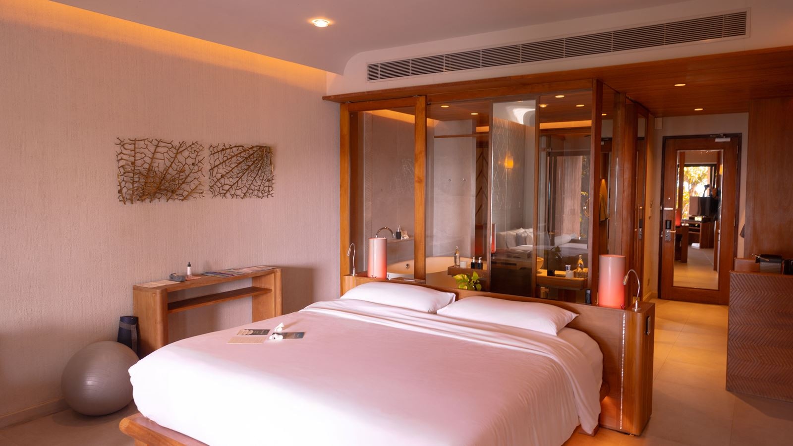 rooms-wellness-pool-suite